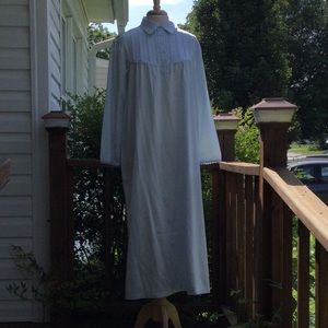 Cabernet Sleepwear Pale Blue w/Floral Print Long Sleeve Nightgown NWT Size L